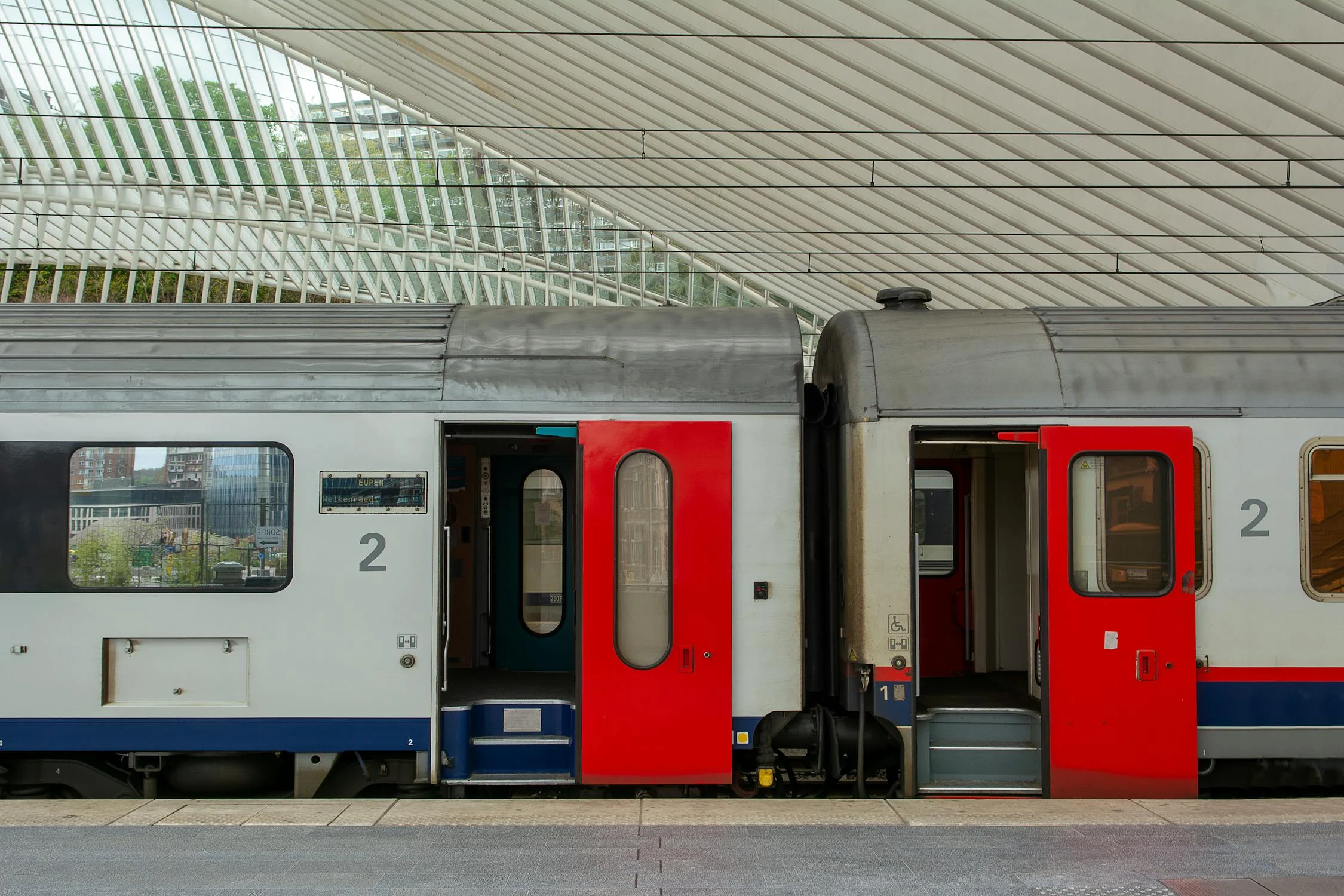 Gare trains Liège Guillemin